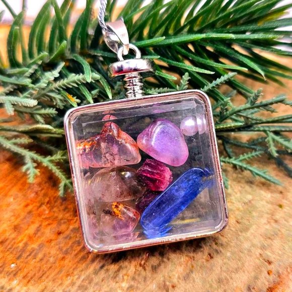 Nature Super Seven Mixed Floating Crystals Square Pendant Necklace - Picture 1 of 10